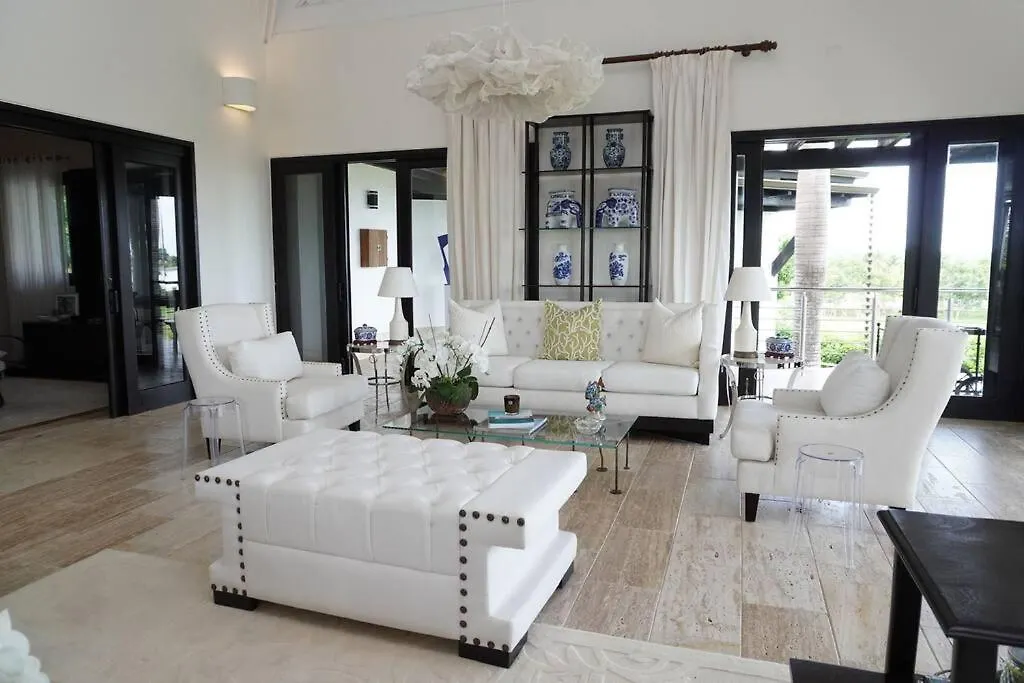 Villa Alpes, Exquisite Retreat In Casa De Campo La Romana